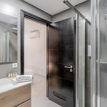 Apartament Obsidian Ocean Blue Radazul