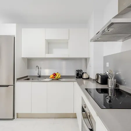 Apartament Obsidian Ocean Blue Radazul
