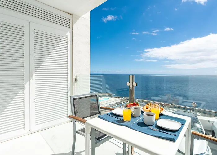 Obsidian Ocean Blue Apartment Radazul